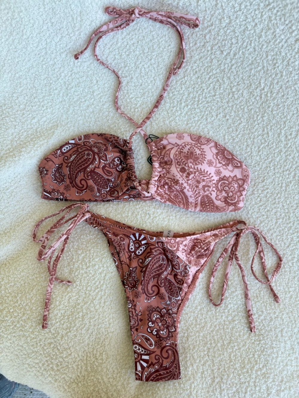 Color-block Paisley Flower Halter String Bikini